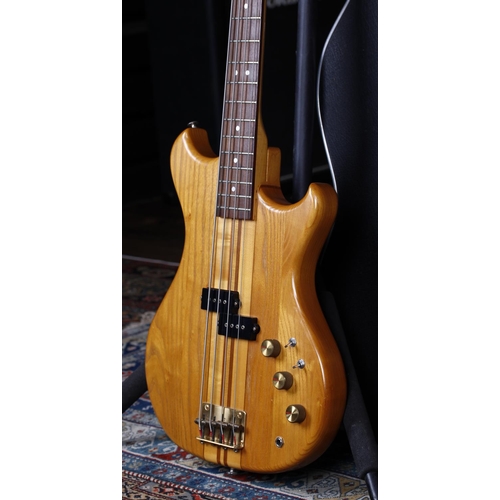 704 - 1981 Westone Thunder 1-A bass guitar, made in Japan; Body: natural ash and maple body, light wear: N... 