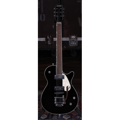 771 - 2008 Gretsch Electromatic G5235T Pro Jet electric guitar, made in China; Body: black finish; Neck: g... 