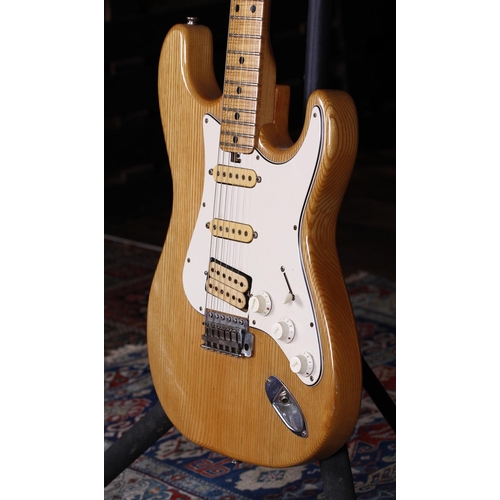 775 - 1970s Italian made S Type electric guitar, possibly a 'Melody'; Body: natural finish, one lacquer cr... 