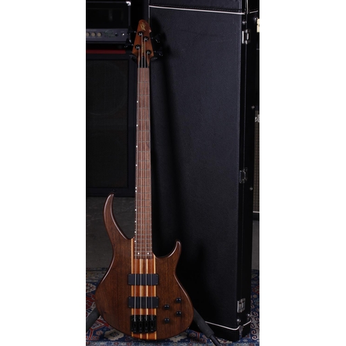 799 - Peavey Grind 4 NTB four string bass guitar, made in Vietnam; Body: natural Imbuya; Neck: good; Fretb... 