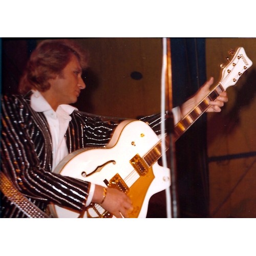 387 - Rick Parfitt and Johnny Hallyday owned 1975 Gretsch White Falcon 7593 hollow body electric guitar, m... 