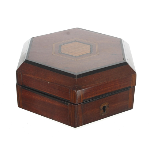 785 - Purpleheart parquetry inlaid and banded hexagonal wooden box, the satinwood inlaid hinged cover encl... 