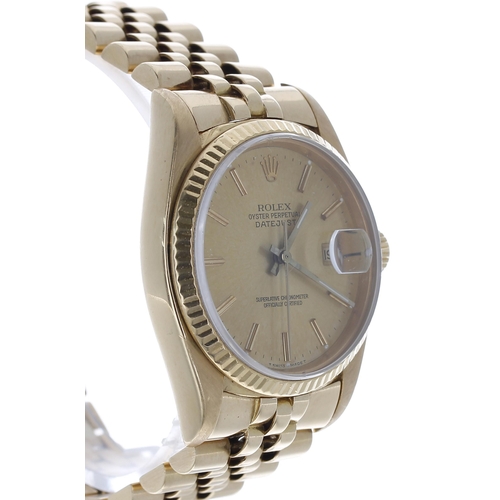32 - Rolex Oyster Perpetual Datejust 18ct gentleman's wristwatch, reference no. 16018, serial no. 7413xxx... 