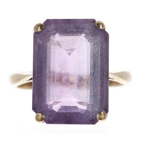 313 - Large 9ct amethyst emerald-cut single stone ring, 8.20ct approx, width 15mm, 4.4gm, ring size M... 