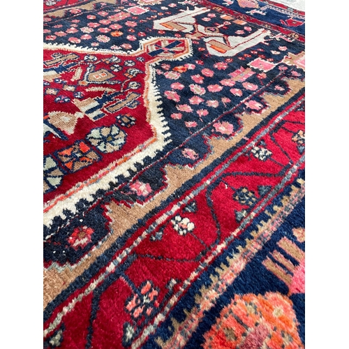 1001 - Persian hand-made Navahand rug, 84