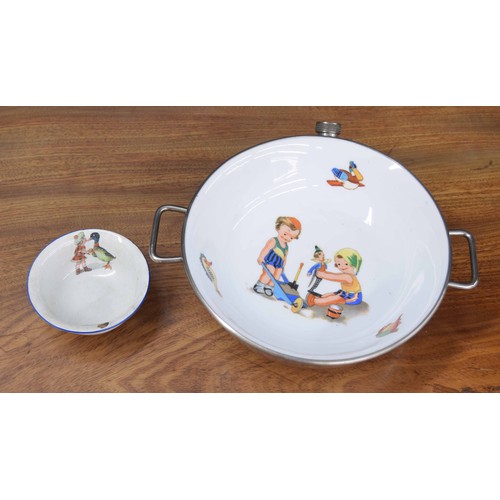 821 - Vintage German Childs warming dish, 7.5