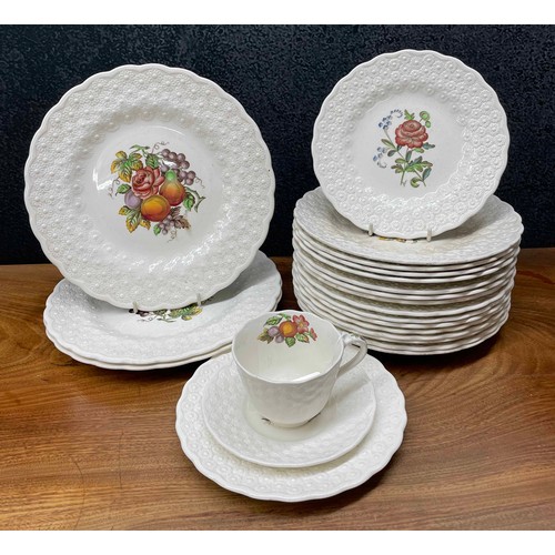 813 - Selection of Spode S.2280 porcelain flowers and fruits plates; 3 x 10.5