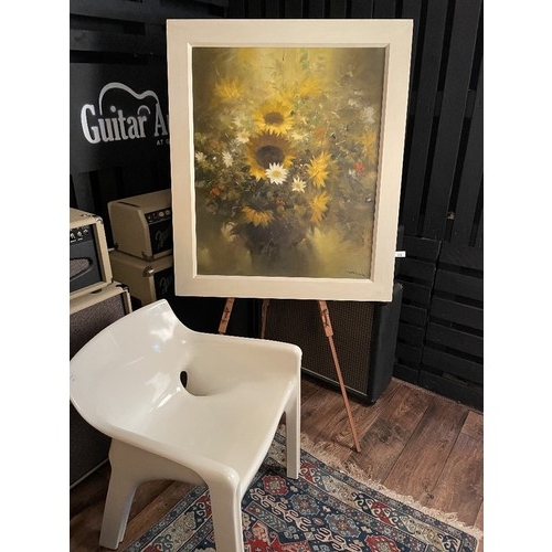 978 - Pieter Daniel Dik (1943-1984) - Sunflowers in a vase, signed, oil on canvas, 34