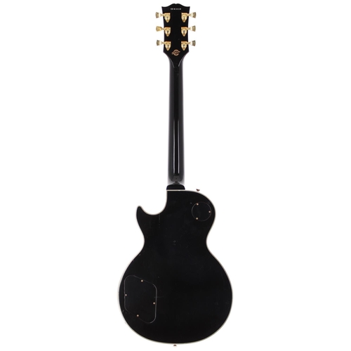 109 - 2004 Gibson Custom Shop Les Paul Custom electric guitar, made in USA; Body: black finish, buckle scr... 