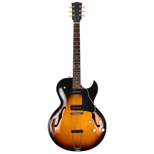 111 - 1997 Gibson ES-135 semi-hollow body electric guitar, made in USA; Body: two-tone sunburst finish, sc... 