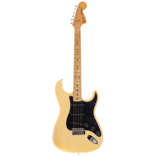 61 - 1979 Fender Stratocaster electric guitar, made in USA; Body: see-through blonde finish, some discolo... 