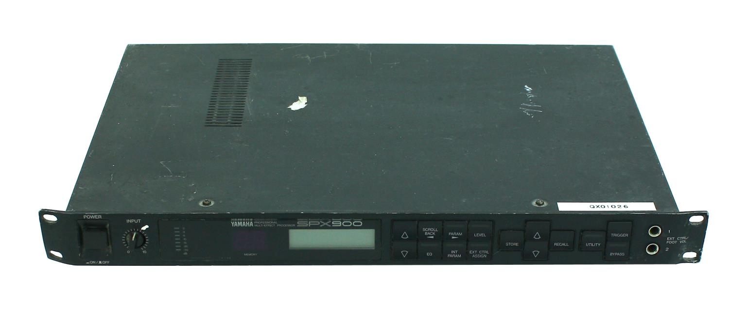 Yamaha SPX900 multi-effects processor rack unit, made in Japan