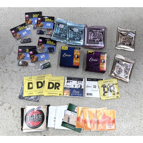 Good selection of guitar strings to include Elixir Ernie Ball DR