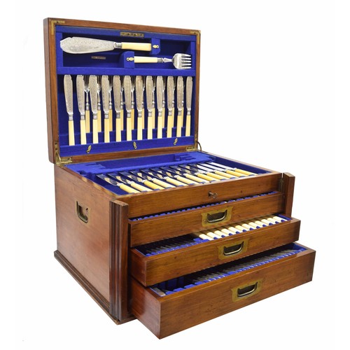 884 - Good near complete canteen of plated flatware, presented in an oak campaign type chest with hinged c... 