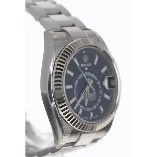 30 - Rolex Oyster Perpetual Sky-Dweller stainless steel and white gold gentleman's wristwatch, reference ... 