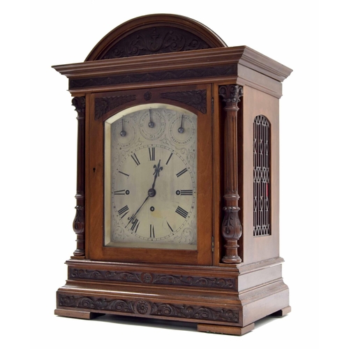 1329 - Good mahogany triple fusee boardroom clock, the substantial movement playing on a graduated nest of ... 