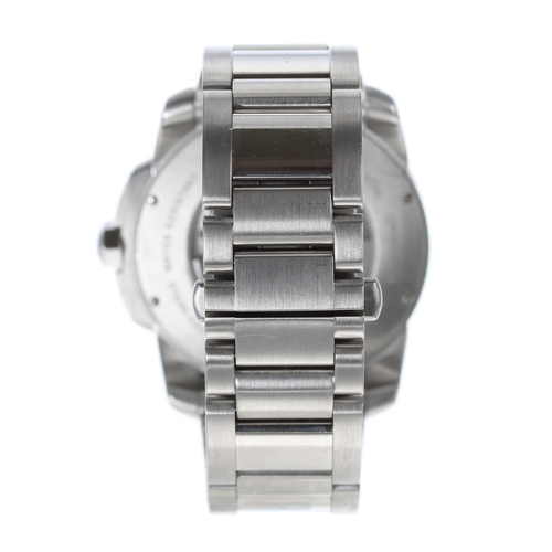 114 - Cartier Calibre De Cartier automatic stainless steel gentleman's wristwatch, reference no. 3389, ser... 