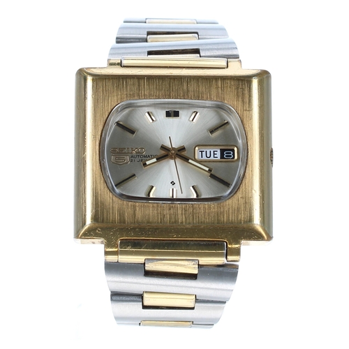 181 - Seiko 5 TV automatic rectangular gold plated and stainless steel gentleman's wristwatch, reference n... 