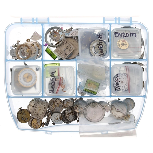 515 - Quantity of assorted wristwatch movements to include quartz, automatic and manual wind examples (som... 