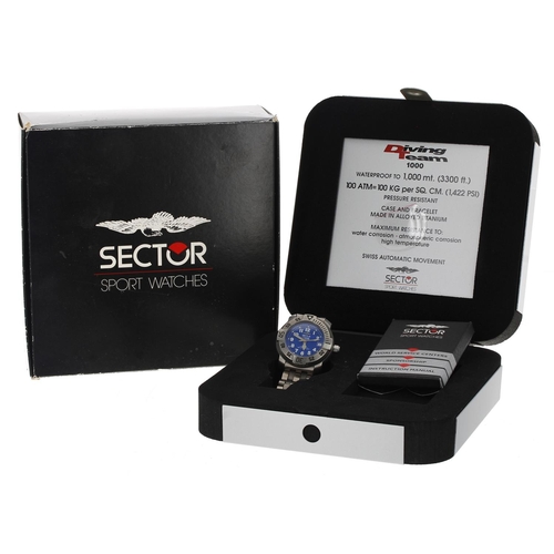 195 - Sector No limits Diving Team 1000 meters-3300ft automatic titanium Diver's wristwatch, blue dial, ro... 