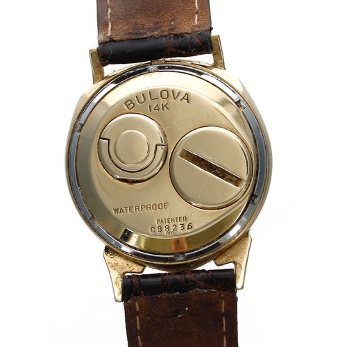 222 - Bulova Accutron 14ct gentleman's wristwatch, case no. C88xxx, circa 1960, circular silvered dial wit... 