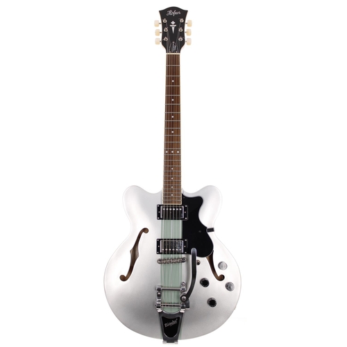 236 - Hofner Contemporary Limited Verythin Standard-CT semi-hollow body electric guitar; Body: silver meta... 