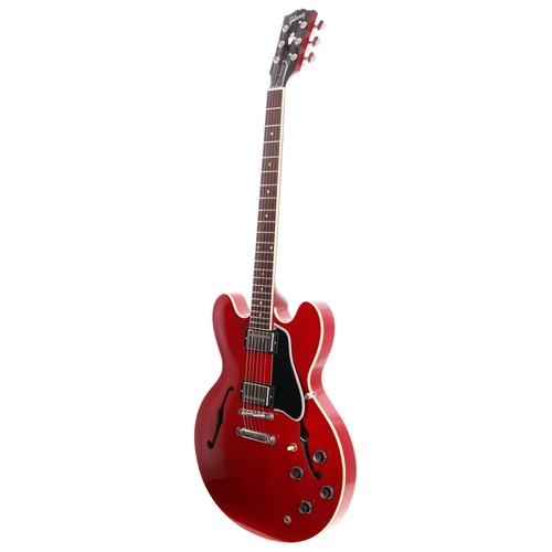 121 - 2008 Gibson Custom ES-335 semi-hollow body electric guitar, made in USA; Body: cherry finish, very l... 