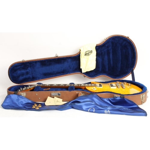 131 - 2000 Gibson Gary Moore Signature Les Paul electric guitar, made in USA; Body: lemon maple top, minor... 