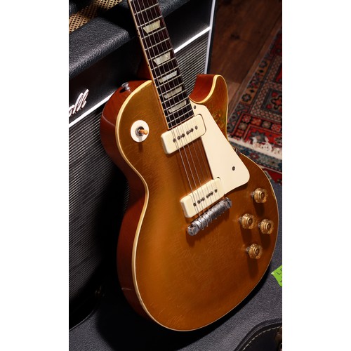 120 - 1953 Gibson Les Paul Model electric guitar, made in USA; Body: gold top upon mahogany body, gold ref... 