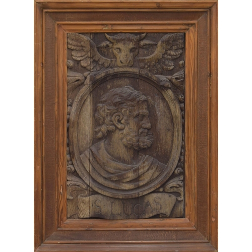 571 - English School (18th/19th century) - Carved wooden relief depicting a bearded gentleman in profile w... 