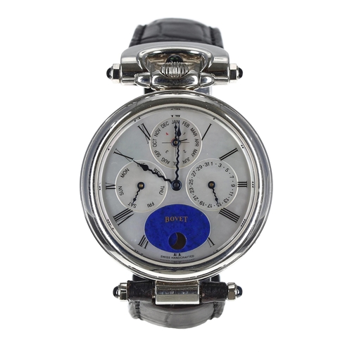 85 - Bovet 1822 Calendar platinum wristwatch, reference no. D850.0, serial no. 0049xx, mother of pearl di... 