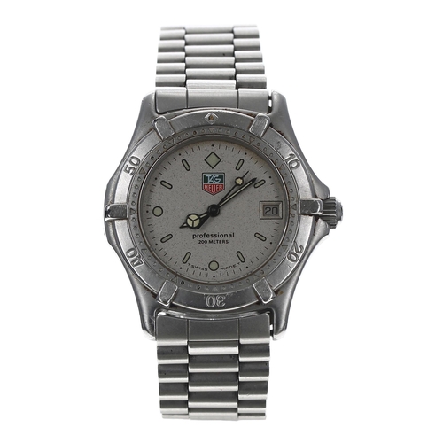 99 - Tag Heuer 2000 Series Professional 200m stainless steel wristwatch, reference no. 962.213F-2, serial... 