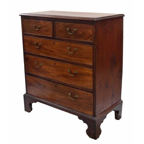 856 - Georgian mahogany chest of drawers, the moulded top over two short and three long graduated drawers ... 