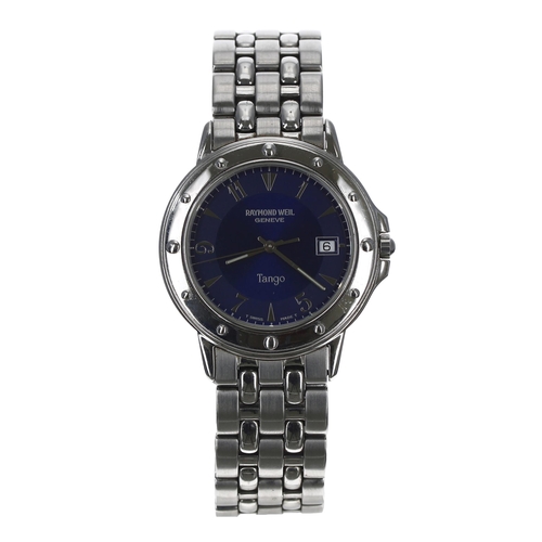 123 - Raymond Weil Tango stainless steel gentleman's wristwatch, reference no. 5560, blue dial, case inscr... 