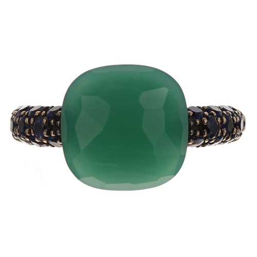 354 - Pomellato Nudo Collection 18ct yellow gold Chrysoprase and sapphire ring, with pavé sapphire shoulde... 