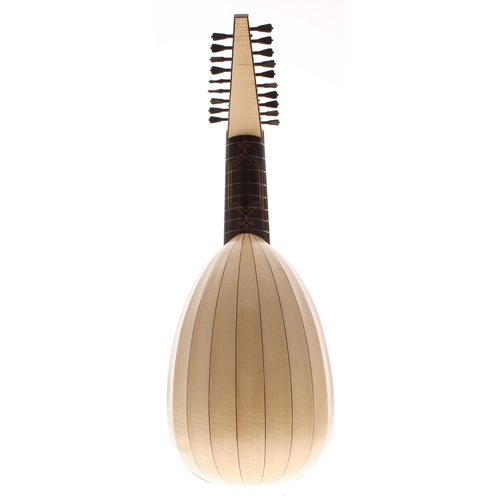 1588 - Good modern English Tieffenbrucker lute by and labelled Alan clark, Blythe bridge, 1978, with eleven... 