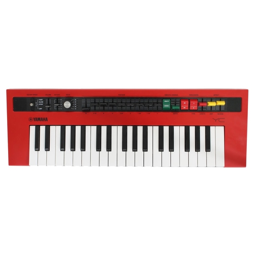 3073 - Yamaha Reface YC synthesizer keyboard*Please note: Gardiner Houlgate do not guarantee the full worki... 