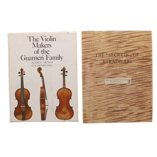 2108 - Simone F. Sacconi - The 'Secrets' of Stradivari, published Cremona 1979; also Alfred, Arthur & W... 