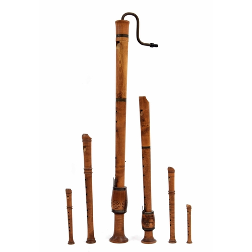 1705 - Consort of six Renaissance-style recorders by Hopf after Praetorius, comprising garklein flötlein in... 