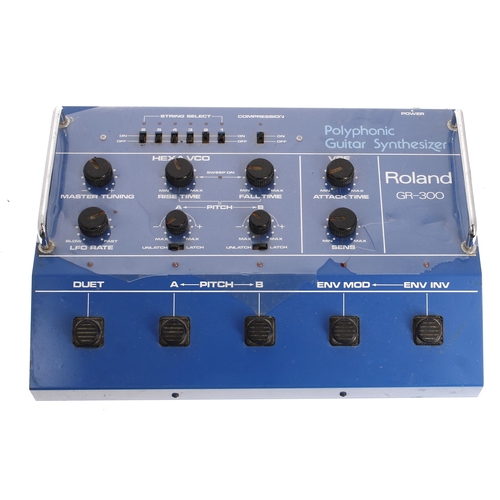 1183 - Roland GR-300 Polyphonic Guitar Synthesizer pedal, made in Japan, ser. no. 990965 (missing multi-pin... 