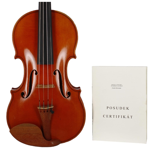 2458 - Good violin labelled and certified by Posudek (Hudebni Nastroj) to be the work of Otokar F. Spidlen,... 