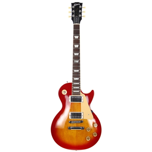 150 - 1997 Gibson Les Paul Standard electric guitar, made in USA; Body: cherry sunburst finish, a few ligh... 