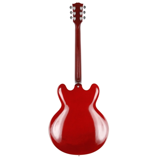 151 - 2019 Gibson Memphis Dot ES-335 semi-hollow body electric guitar, made in USA; Body: cherry finish; N... 