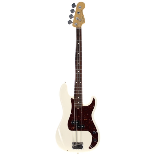 86 - 2015 Fender American Standard Precision Bass guitar, made in USA; Body: Olympic white finish, one bl... 