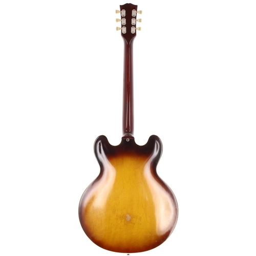 113 - 1961 Gibson ES-345TD electric guitar, made in USA; Body: sunburst finish, light checking, colour fad... 