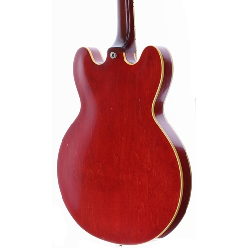 114 - 1962 Gibson ES-345 TDC semi-hollow body electric guitar, made in USA; Body: cherry finish, light che... 