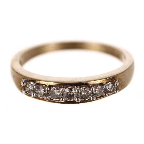 108 - 9ct yellow gold seven stone diamond ring, width 3.5mm,1.9gm, ring size K (625)