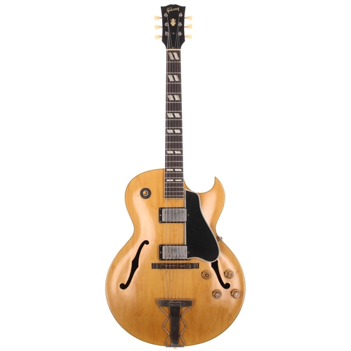 119 - 1959 Gibson ES-175D electric guitar, made in USA; Body: natural finish, lacquer checking to edges, l... 