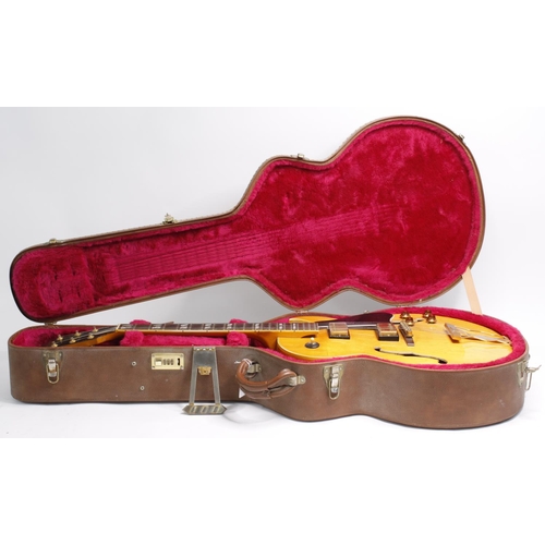 120 - 1976 Gibson ES-175D electric guitar, made in USA; Body: natural finish, rubbing and lacquer loss to ... 