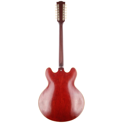 81 - 1967 Gibson ES-335 TDC twelve string semi-hollow body electric guitar, made in USA; Body: cherry fin... 